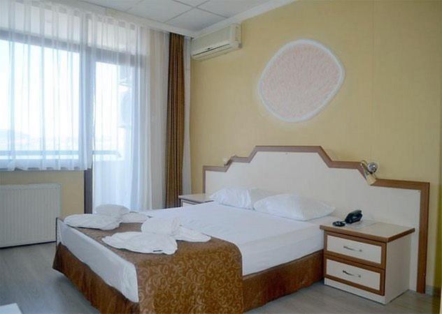 Ayvalik Palas Hotel Exteriör bild