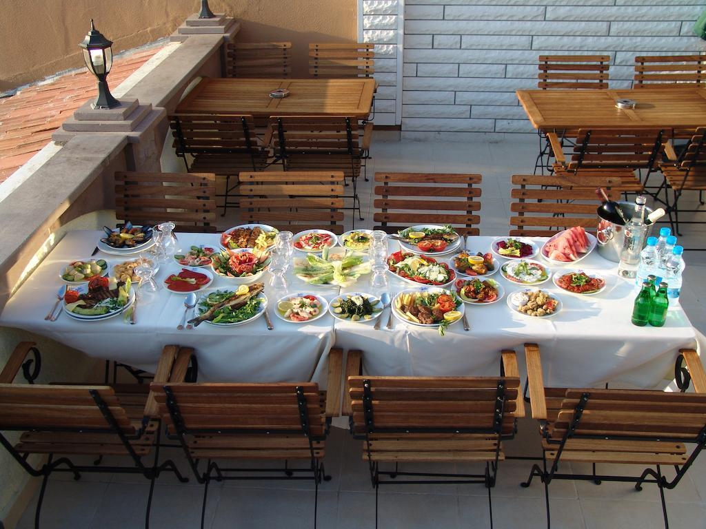 Ayvalik Palas Hotel Exteriör bild