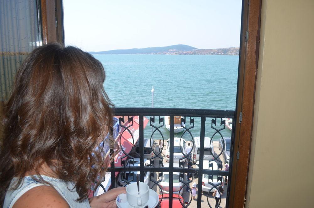 Ayvalik Palas Hotel Exteriör bild