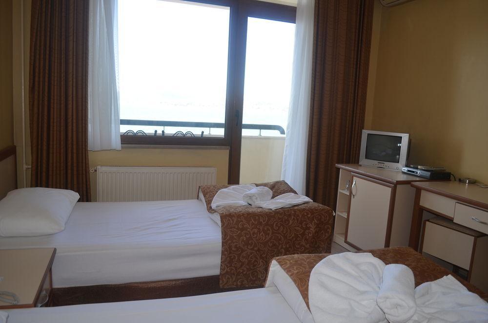 Ayvalik Palas Hotel Exteriör bild