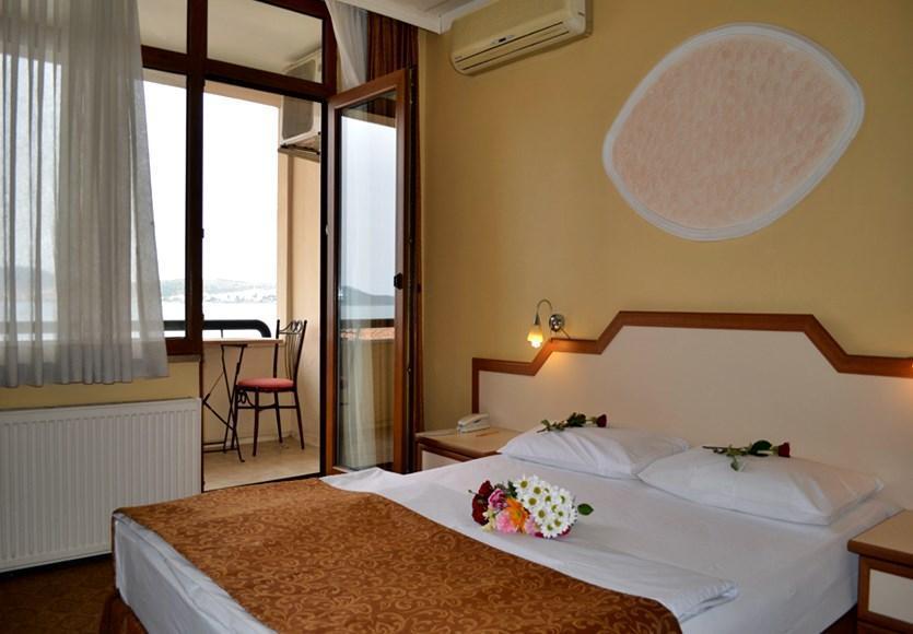 Ayvalik Palas Hotel Exteriör bild