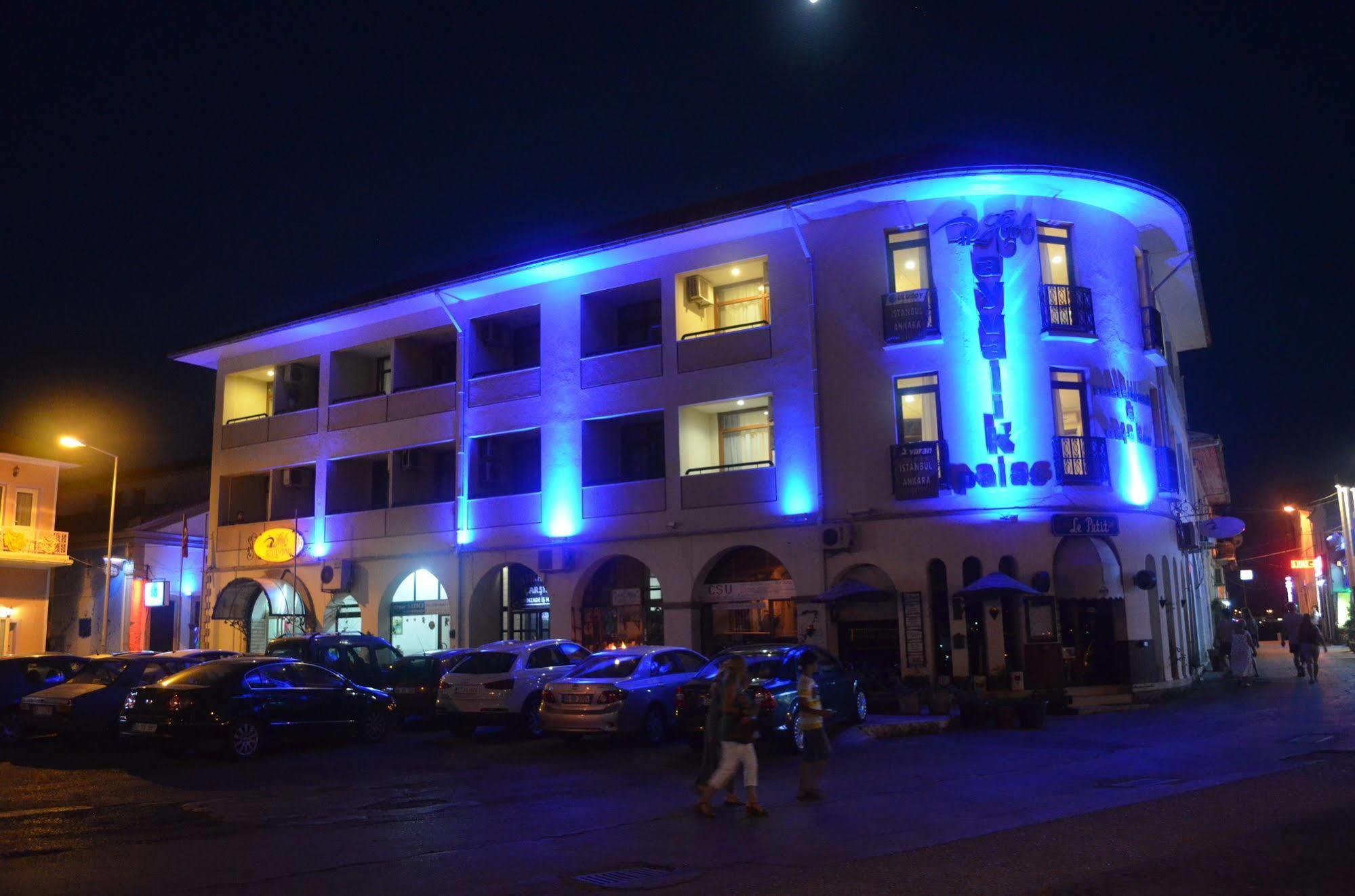 Ayvalik Palas Hotel Exteriör bild