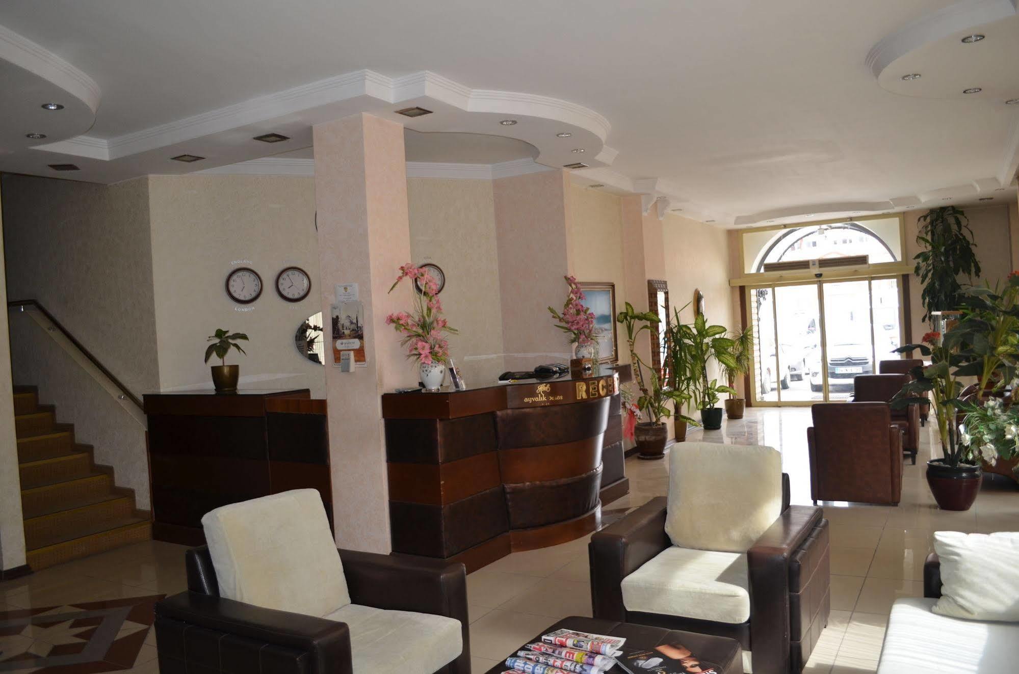 Ayvalik Palas Hotel Exteriör bild