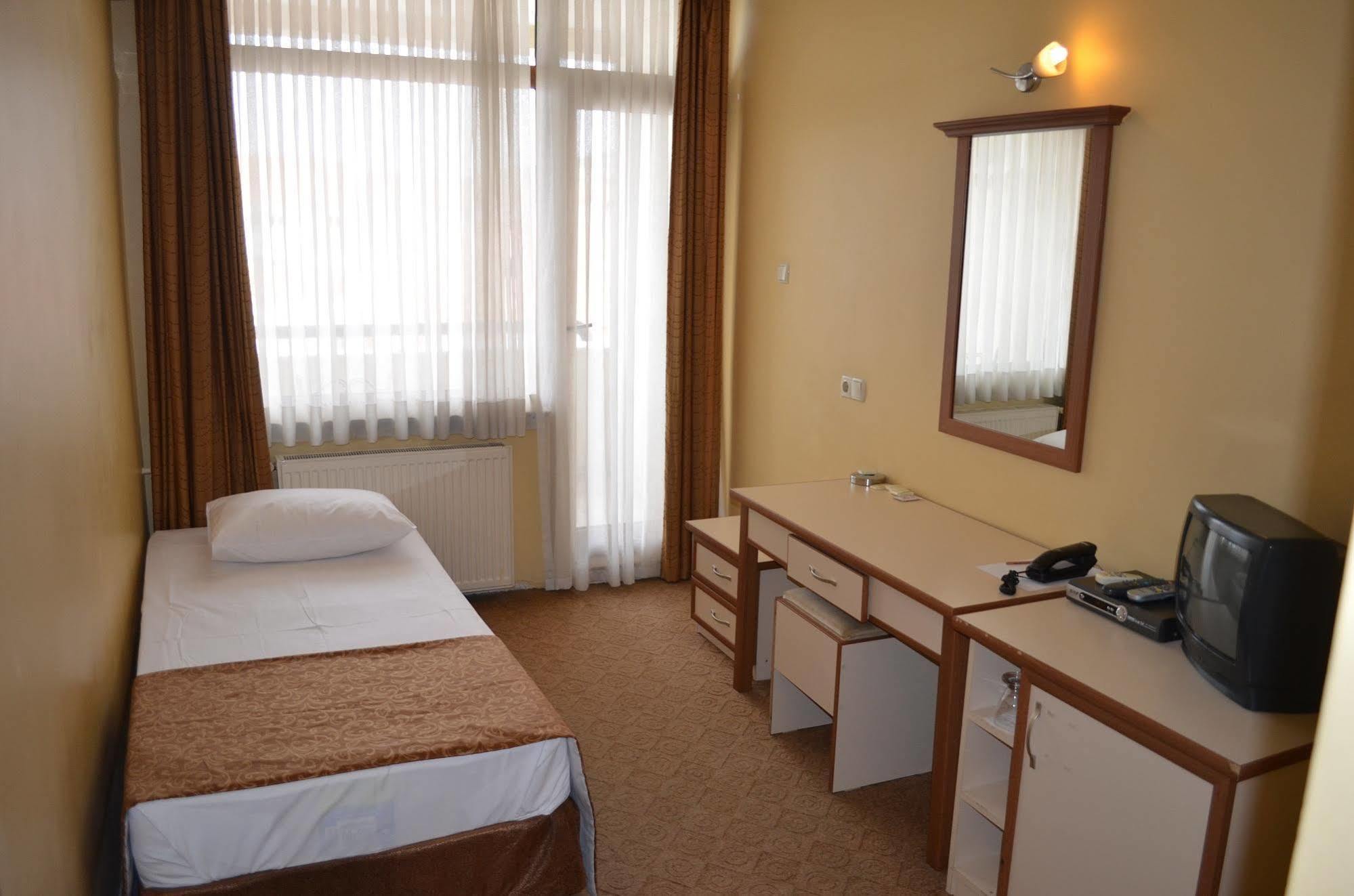 Ayvalik Palas Hotel Exteriör bild