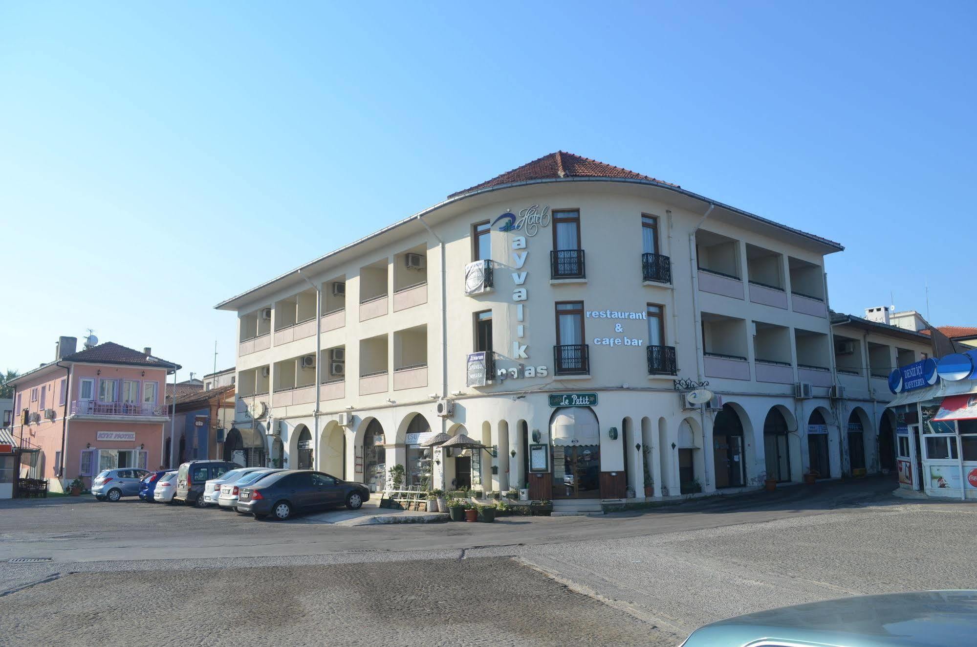 Ayvalik Palas Hotel Exteriör bild