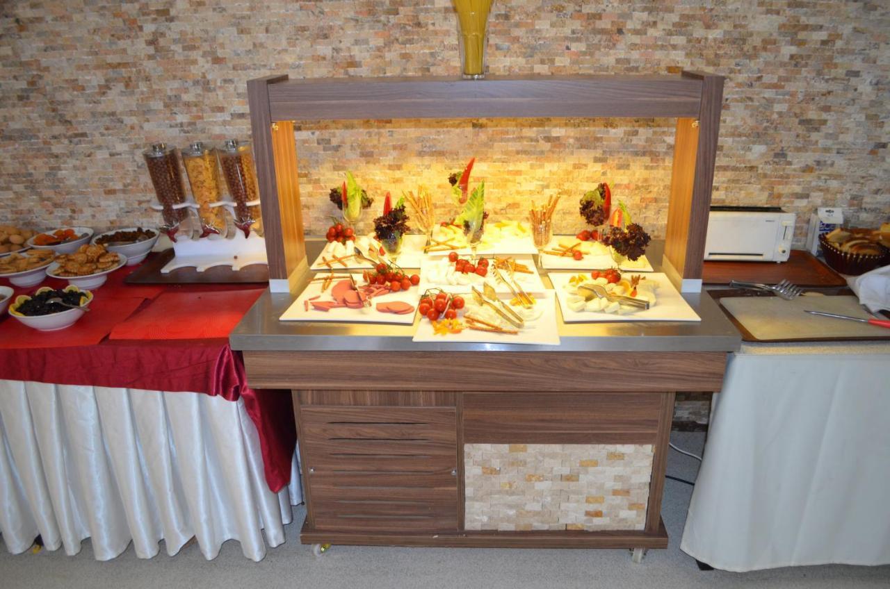 Ayvalik Palas Hotel Exteriör bild